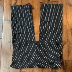 LADIES BLACK & WHITE COTTON POLKA DOT CASUAL PANTS, SIZE 8. CAPRI/ANKLE.